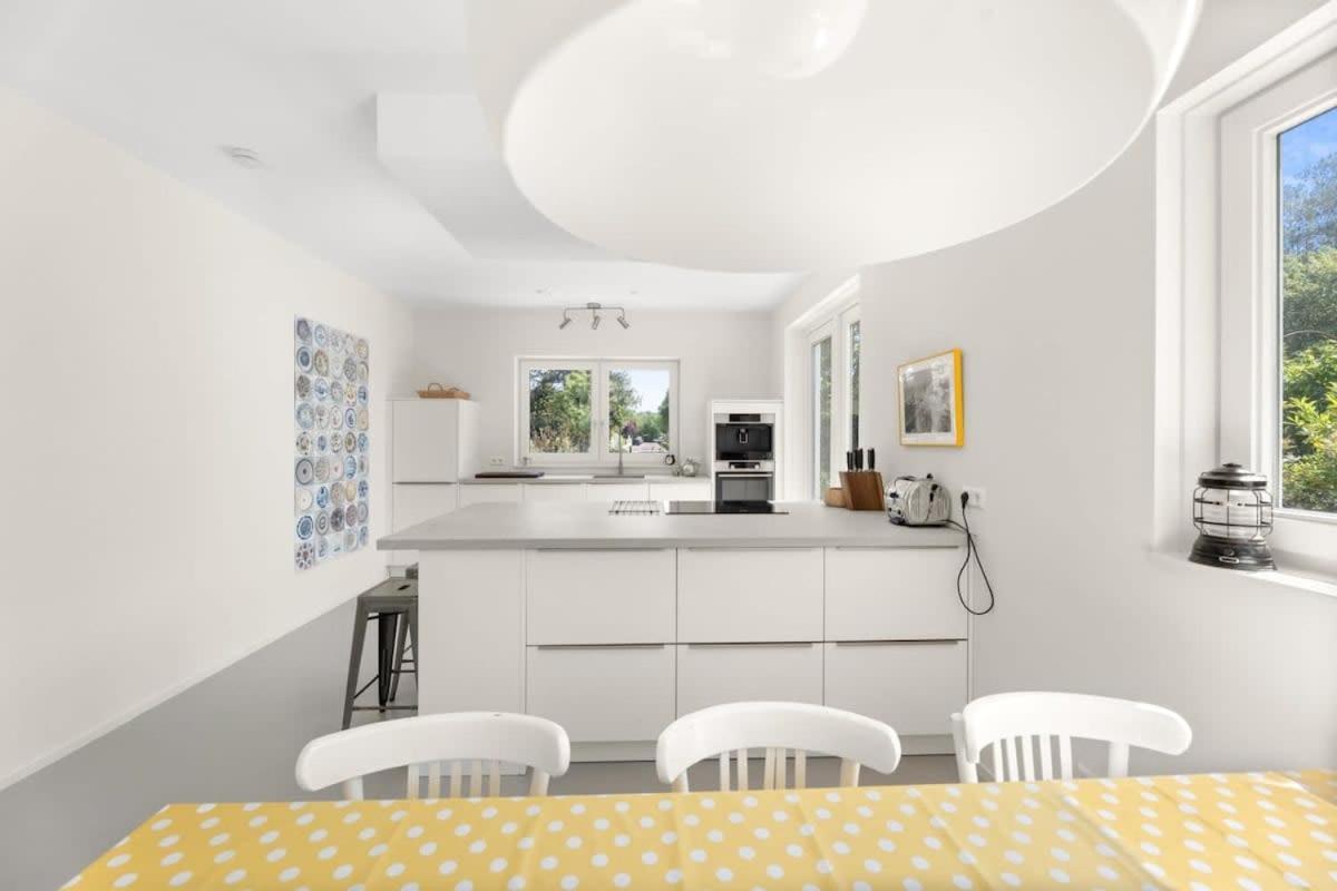 New Hello Zeeland - Vakantiehuis Jhr De Casembrootplein 19 Dombourg Extérieur photo